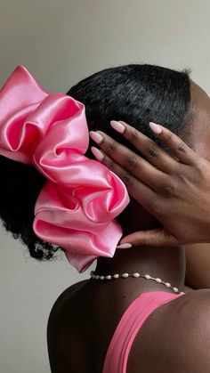 This extra extra large scrunchie is perfect for thick hair 4b Hair, Girl Hairstyle, 4c Hair, Afro Hair, 4c Hairstyles, Baddie Hairstyles, Hair Black, Girls Black, Afro Hairstyles