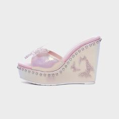 Style: sandal mulesColor: pinkHeel Height: 14 cmHeel Type: wedge heelToe: open toePlatform: with platformGender: femaleOccasion: work/ formal event/ party/ night club/ music festival/ school Fall Heels, Pink Holographic, Mule Heels, Platform Mules, Cute Heels, Rare Pictures