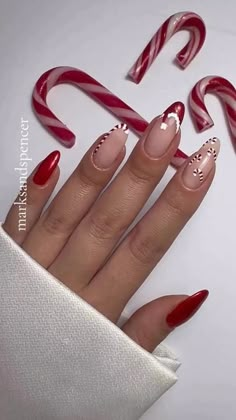 Cute Simple Nails, Christmas Gel Nails, Summery Nails, Christmas Nails Acrylic, Acrylic Nails Coffin Short, Short Acrylic Nails Designs, Xmas Nails, Christmas Nail Art, Christmas Nail