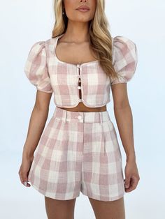 Gingham Delight Shorts Brunch Date, Junior Fashion, A Picnic, Gingham Print, Linen Shorts, Women Clothing Boutique, Affordable Fashion, Summer Wardrobe, Online Womens Clothing