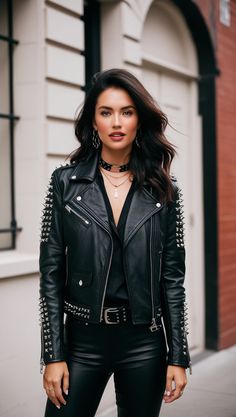 Glam Rock Style Outfits, Glam Rock Style, Rocker Chic Style, Ysl Sunglasses, Rock Style Outfits, Trendy Winter Fashion, Rock And Roll Fashion, Chic Sunglasses