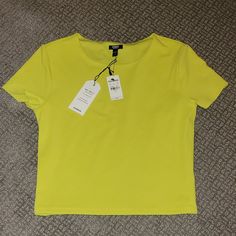 Lime Green Crop Body Contour T-Shirt - Nwt Size M Smooth | Sculpt Yellow Fitted Crew Neck Top, Fitted Yellow Summer T-shirt, Fitted Yellow T-shirt For Summer, Neon Yellow Cotton T-shirt For Spring, Fitted Neon Yellow Casual Tops, Casual Neon Yellow Short Sleeve Tops, Casual Neon Yellow Cotton Tops, Casual Neon Yellow Cotton T-shirt, Casual Crew Neck Neon Yellow Top