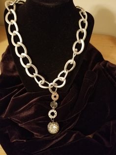 Silver tone large loop statement peice charm necklace 11" + 3" in charms elegant and fun ! Free shipping in US comes with small organza gift bag Manchester Nh, Silver Sparkle, Sparkles Glitter, Organza Gift Bags, Gift Bag, Charm Necklace, Manchester, Silver Tone, Jewelry Necklaces