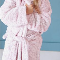 The Softest Robe You Will Ever Feel! Brand New. Just Bought And It Fit A Little Too Snug Across My Chest So I’m Selling. It’s Amazing Though! Size Adult Xs Softest Robe, Soft Robes, Pink Cheetah, Sleepwear Robe, Women's Intimates, Couture, Brand New, Pink, Women Shopping