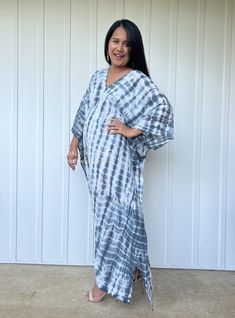 Unwind in absolute comfort with our semi sheer cotton gauze kaftan. This kaftan is perfect for the beach, pool, resort and laid-back time at home. Crafted from quality soft and breathable gauze cotton, it offers an airy fit that's ideal for lounging and cover up. Its relaxed design and easy slip-on style make it your go-to choice for outdoor cover up and relaxed nights at home. Beachy Flowy V-neck Kaftan, Flowy V-neck Breezy Cover-up, Beachy V-neck Cover-up With Relaxed Fit, Flowy Casual Kaftan For Vacation, Casual Flowy Kaftan For Vacation, Flowy Long Breezy Cover-up, Maxi Length Cover-up For Beach Loungewear, Summer Maxi Length Cover-up For Loungewear, Bohemian Flowy Unlined Cover-up