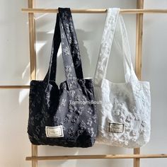 🚚 Ship from New York. Guaranteed free shipping with total purchases of $35 and up!  🖤 Color: Black and White 📏 Size: S, M, L, Pouch, and Pencil Case ✂️ Lining: Canvas lining for the pouch and pencil case 📎 Closure: The zipper feature is only available for size Large. The magnetic closure feature is only available for size "Medium". Size "Small" does not have any closure feature for now.  🏷️ Design: If you prefer one without the badge "pleasant time" like the one shown in the photos, please Bag Capsule Wardrobe, Flower Tote Bag, Flower Makeup, Bridesmaid Tote Bags, Flower Tote, Daily Bag, Island City, Round Bag, Fall Gifts