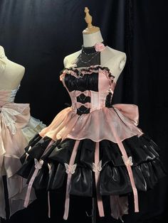 Pre-Order - Ship in 25-45 days 𝒜𝒷ℴ𝓊𝓉: Organza, Polyester The full set includes a dress and a bow train. ♡ 𝓈𝒾𝓏𝒾𝓃ℊ ♡ DRESS Size Length(in) Bust(in) Waist(in) S 32.3 31.5-35.4 25.2-29.1 M 32.7 33.1-37 26.8-30.7 L 33.1 34.7-38.6 28.4-32.3 XL 33.5 36.2-40.2 29.9-33.9 Size Length(cm) Bust(cm) Waist(cm) S 82 80-90 64-74 M 83 84-94 68-78 L 84 88-98 72-82 XL 85 92-102 76-86 Dolly Dress, The Promise, Dress Set, Caicos Islands, Pitcairn Islands, British Indian, Turks And Caicos Islands, Bosnia And Herzegovina, Design Inspo