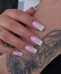 Green Acrylic Nails, French Tip Nail Designs, Acrylic Nails Coffin Short, Square Acrylic Nails, Classy Nails, Pretty Acrylic Nails, French Tip Nails