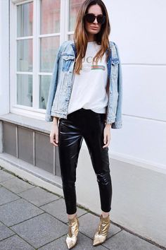 Metallic Boots Outfit, Gold Ankle Boots, Gary Pepper Girl, October Fashion, London Outfit, Gold Shoes, Boots Outfit