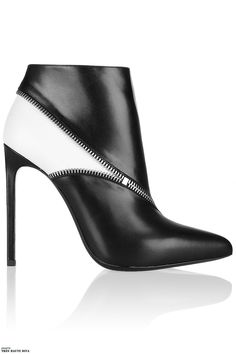 Saint Laurent Two-tone leather ankle boots B & B, Heeled Ankle Boots, Beautiful Shoes, Leather Ankle Boots, Flat Shoes