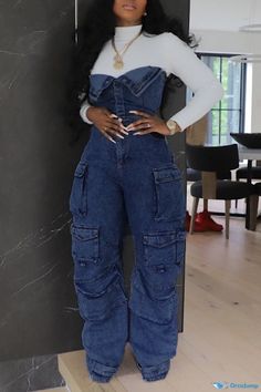 How To Style A Denim Jumpsuit, White And Denim Outfits, Birthday Day Outfit, Denim Jumpsuits For Women, Carnival Fits, Aesthetic Outfit Summer, White And Denim, Casual Outfits Winter, Denim Style Casual