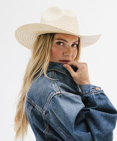 With a classic Gus crown + curved roll brim, the Linny is full of personality. This lightweight Mexican palmilla straw Western hat is handwoven for an elevated and quality finish. The wide brim offers shade on a sunny day while the distinctive crown sits squarely + comfortably on the head. Bands sold separately. Make it a look + shop western inspired hat bands HERE! Classic Woven Straw Hat, Woven Panama Hat With Curved Brim, Woven Wide Brim Straw Hat For Rodeo, Wide Brim Woven Straw Hat For Rodeo, Curved Brim Woven Sun Hat For Rodeo, Woven Sun Hat With Curved Brim For Rodeo, Western Straw Hat With Wide Brim, Classic Woven Boater Hat With Curved Brim, Western Wide Brim Woven Straw Hat