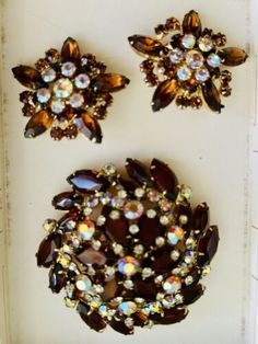 Vtg Stunning Root Beer & AB Rhinestones Brooch And Earrings Set Bold Stunning  | eBay Crystal Brooch In Costume Jewelry Style, Wedding Costume Jewelry Brooches With Matching Earrings, Crystal Brooch Costume Jewelry, Crystal Costume Jewelry Brooch, Vintage Crystal Jeweled Brooches, Vintage Jeweled Crystal Brooches, Vintage Crystal Brooch With Bling, Victorian Multi-stone Wedding Brooches, Juliana Jewelry