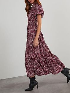 F00248688-402 Chic Square Neck Ditsy Floral Print Dress, Casual Ditsy Floral Print Maxi Dress For Fall, Casual Fall Maxi Dress With Ditsy Floral Print, Casual Ditsy Floral Print Maxi Dress, Backless Maxi Dresses, Pocket Dress, 50's Dress, Purple Dress, Printed Shorts