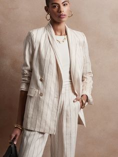 Linen Blazer | Banana Republic Linen Blazer Outfit, Linen Suits Women, Blazer Outfits For Women, Linen Coat, White Suit, Linen Suits, Blazer Set, Elegante Casual, Linen Suit