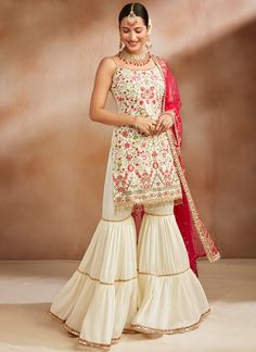 White Gharara, Sharara Outfits, White Sharara, Gharara Designs, Indian Suits For Women, Gharara Suits, Indian Fits, Sharara Designs, Haldi Outfits