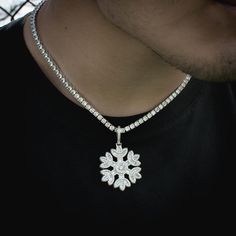 Iced Snowflake Pendant Necklace - The Jewelry Plug Snowflake Jewelry, Snowflake Necklace, Pendant For Men, Snowflake Pendant, Gold Chains For Men, Gold Chain Jewelry, Jewelry Bag, Mens Pendant, Rope Necklace