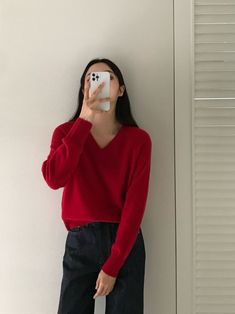 A soft and lightweight long sleeve wool cashmere blend V-neck knit top. Casual or dressed up, can be worn with pants, skirt or under a suit. Model is wearing MINUSEY ONE SIZE. ✔️ Free worldwide express shipping over $100✔️ Loved by 6,500+ customers✔️ Limited edition collections, maximum style⠀⠀⠀⠀⠀⠀⠀⠀⠀Stay ahead of the trend with can’t-find-anywhere-else staples. Your closet will thank you 💕 * MINUSEY ONE SIZE = EU 34-36, US 2-6* 90% Merino Wool / 10% Cashmere* Dry clean* Made in Korea - Model Height: 171cm/5'7" (US 2, EU 34) Winter Cashmere Long Sleeve V-neck Sweater, Winter Long Sleeve Cashmere V-neck Sweater, Cashmere V-neck Sweater For Work, Cashmere Long Sleeve V-neck Sweater, Long Sleeve Cashmere V-neck Sweater For Work, Wool V-neck Top For Winter, Versatile Long Sleeve Cashmere Sweater, Versatile V-neck Sweater For Winter, Chic Wool V-neck Long Sleeve Sweater