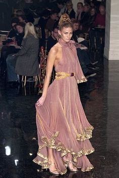 Look Gatsby, Paul Gaultier Spring, 파티 드레스, Couture Runway, Couture Gowns, Looks Chic, Paul Gaultier, Fall Fashion Outfits, Beautiful Gowns