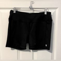 Sweaty Betty All Day 4” Biker Shorts Size M (8-10) * New With Tags * Size M (8-10) * Black * 79% Polyester 21% Elastane * 4 Way Stretch Thank You For Checking Out My Closet!! Compressive Sweat-resistant Black Biker Shorts, Black Compressive Sweat-resistant Biker Shorts, 4-way Stretch Nylon Biker Shorts For Training, 4-way Stretch Black Biker Shorts, Breathable 4-way Stretch Nylon Biker Shorts, Sweaty Betty, Shorts Athletic, Biker Shorts, Athletic Shorts