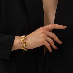 Description:A special Wavy Open Bracelet with unique and elegant wavy lines will not be exaggerated. The gold surface brings a sense of class, suitable for matching with any clothes, whether it is daily wear or professional wear, can become the most eye-catching embellishment you wear. You'll want to wear it every day and it's worth adding to your collection!Material: Stainless steel, electroplated 18k goldProduct parameters: Diameter6.18cm, 11.6g*Note:Manual measurement error is a normal phenom Open Bracelet, Reindeer Headband, Wavy Lines, Professional Wear, Dress Jewelry, Accessories Necklace, Daily Wear, Embellishments, Every Day