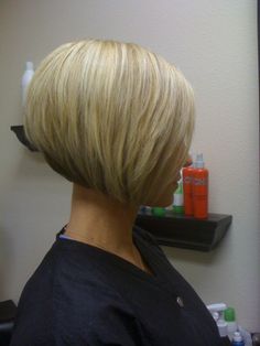 layered bob Jamie Eason, Wedge Hairstyles, Asymmetrical Hairstyles, Cute Short Haircuts, 2015 Hairstyles, Fringe Hairstyles, Haircuts For Fine Hair, Blonde Bobs