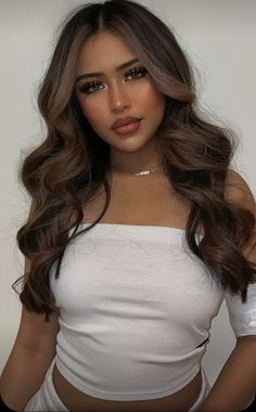 Simple Hair Curls Hairstyle Ideas, Curled Hairstyles For Prom All Down, Loose Curls For Prom, Curled Hair Prom Hairstyles, Wavy Curled Hairstyles, Curled Hairstyles Front View, Prom Blowout Hair, Curled Hair From Front View, Big Curls Middle Part