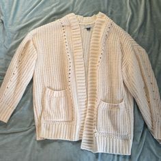 American Eagle Oversized Super Soft Cable Knit Sweater Cardigan Open Front Cream Color Never Worn Size S Oversized Cotton Cable Knit Cardigan, Oversized Cable Knit Cotton Cardigan, Oversized Chunky Knit Cotton Cardigan, Oversized Cream Cotton Cardigan, Trendy Oversized Open Knit Sweater Coat, Trendy Oversized Open Knit Cardigan, Oversized Open Knit Sweater Coat, Oversized Casual Cream Sweater Coat, Casual Oversized Cream Sweater Coat