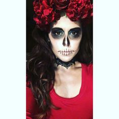 Day of the dead costume DIY.  Everything on my face is either eyeshadow or eyeliner. Super easy, super simple! And compliments out the wazoo. Enjoy! Diy Everything, Dead Costume, Costume Diy, Crafty Craft, Diy Costumes, Day Of The Dead, Super Simple, Just For Fun, Costume Ideas