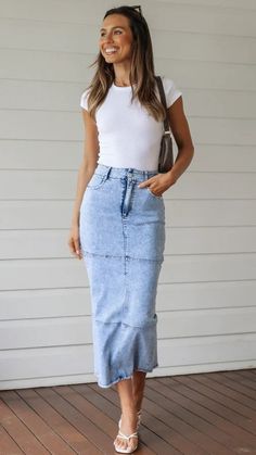 Details: Solid Blue denim High waisted skirt SIZE(IN) Waist Length S 24.4 41.3 M 26.0 41.7 L 27.6 42.1 XL 29.1 42.5 High Waisted Denim Skirt, Bodycon Midi Skirt, Midi Skirts, Bodycon Midi, High Waisted Skirt, Blue Denim, Midi Skirt, High Waisted, Skirt