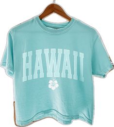 Cotton Hawaiian Streetwear Tops, Hawaiian Cotton Tops For Streetwear, Hawaiian Cotton Tops With Screen Print, Green Cotton Hawaiian T-shirt, Green Hawaiian Cotton T-shirt, Relaxed Fit Hawaiian Cotton T-shirt, Hawaiian Cotton Tops With Letter Print, Hawaiian Cotton Top With Letter Print, Short Sleeve Cropped T-shirt For Summer