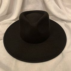 New Stylish Boutique, Black Hat, Never Worn. Wool Black Hat, Black Hat Pins, Felt Black Hat, Black Hat With Pins, Black Hat, Accessories Hats, Women Accessories, Boutique, Hats