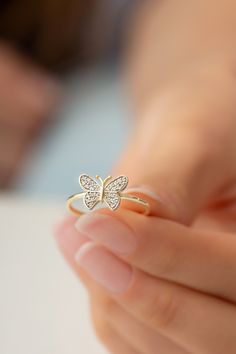 14k 18k 10k Dainty Gold Diamond Butterfly Ring, Statement Women Ring, Delicate Diamond Ring, Butterfly Jewelry Our gold diamond rings are perfect choice for a Christmas, Mother's Day, valentine's day, birthday, wedding, anniversary, graduation, engagement, bridesmaid, and best friends gift. It's a good way to show appreciation to your mom, girlfriend, wife, grandmother, grandchildren, daughter, sister, best friend, boss or a co-worker. Also, a special treat just for yourself. FEATURES * Solid Go Cheap Butterfly Ring For Women As Gift, Cheap Butterfly Ring For Gift, Gold Rings Butterfly, Butterfly Gold Ring Designs, Butterfly Ring Jewelry Gold, Engagement Ring Butterfly, Engagement Diamond Ring For Women, Delicate Rings Diamond, Butterfly Ring Gold