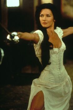 Catherine Zeta-jones, Mask Of Zorro, The Mask Of Zorro, Corset Costumes, Renee Zellweger, Holly Black, Princess Aesthetic, Swansea