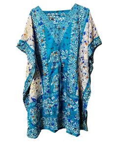 #dress Poncho Diy, Short Kaftan Dress, Kaftan Pattern, Caftan Tunic, Short Kaftan, Hippie Dresses, Boho Maxi, Kaftan Dress, Night Dress