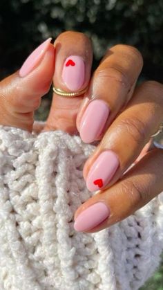 Valentine Nails Pink, Short Pink Nails, Heart Nail Designs, February Nails, Nail Designs Valentines, Neutral Nails, Dipped Nails, Manicure Y Pedicure, Heart Nails