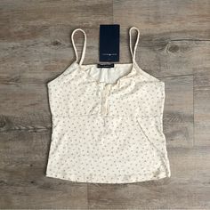 New With Tags. Tops Brandy Melville, Christmas Haul, Fits Clothes, Nyc Trip, Brandy Melville Tops, Floral Tank, Cute Fits, Dream Clothes, Christmas List