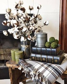 spring decorating ideas for the home Spring Living Room Ideas, Porch Decor Farmhouse, Farmhouse Spring Decor, Spring Decorating Ideas, Spring Living Room, Spring Porch Decor, Spring Decorating, Decorating Ideas