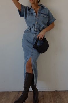 Blue Jean Dresses For Women, Jean Dress Family Pictures, Chic Collared Denim Blue Dress, Collared Medium Wash Denim Dress For Day Out, Spring Medium Wash Collared Denim Dress, Spring Collared Medium Wash Denim Dress, Collared Denim Dresses For Day Out, Light Wash Collared Denim Dress, Light Wash Denim Dress With Collar