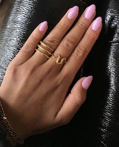 Rounded Acrylic Nails, Oval Acrylic Nails, Manicured Nails, Unghie Sfumate, Broken Nails, Summery Nails, Classy Acrylic Nails, Almond Acrylic Nails