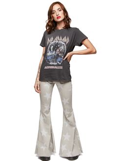 star print bell bottoms Trendy Cotton Flares With Flared Hem, Trendy Straight Leg Flare Jeans With Star Print, Casual Flare Jeans With Star Print, Trendy Star Print Bottoms For Fall, Casual Star Print Flare Jeans, Printed Bell Bottoms, Printed Flare Pants, Bottom Jeans, Bell Bottom Pants