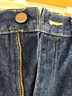 Ladies vintage Lee jeans High waist Dark wash 30 waist, 30 inseam. Straight leg. Barely worn. Beautiful Winter Scenes, Vintage Denim Jeans, Jeans High Waist, Lee Jeans, Womens Jeans, High Jeans, Vintage Denim, Clothing Patterns, High Waist Jeans