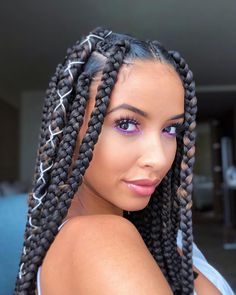 Lemonade Braids: Cornrows and Box Braids. A hybrid look with a mix of cornrows and box braids. Click through for 40 hair looks inspired by Beyoncé’s Lemonade album. #lemonadebraids #beyonce #beyoncehair #cornrows #boxbraids IG: @floracoquerel New Braids Hairstyles, New Braids, 4 Braids Hairstyle, New Braided Hairstyles, Trendy We Fryzurach, Big Box Braids, Short Box Braids