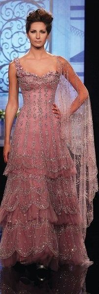 * Gaun Fashion, Salwar Kamiz, Couture Gowns, Beauty And Fashion, Gorgeous Gowns, Marchesa, Beautiful Gowns, Fancy Dresses, Dream Dress