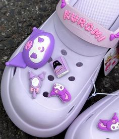 Croc Designs, Crocs Ideas, Sanrio Stuff, Kawaii Room Decor, Emo Wallpaper, Hello Kitty My Melody, Kawaii Room