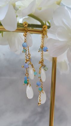 Glass bead dangling earring, handmade 14K gold plated, unique piece Bead Earring, Earring Handmade, Glass Bead, Stone Jewelry, Beaded Earrings, Favorite Jewelry, Jewelry Earrings Dangle, Unique Pieces, Glass Beads