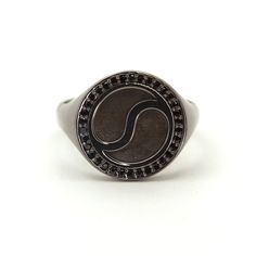 Yin and Yang Black Stone Black Bold Signet Ring Yin And Yang Symbol, Symbol Of Balance, Modern Jewellery Design, Nyc Jewelry, Fine Gold Jewelry, Black Stones, Korean Culture, Logo Gifts, Silver Signet Ring