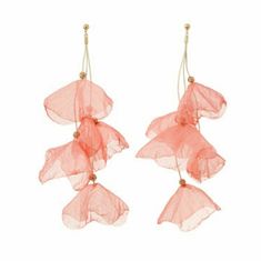 Beautiful Fluttery Chiffon Petals Gorgeous Statement Earrings Fashioned With Tiny Crystals For A Hint Of Shine In Pink/Coral Color Pink Pantone, Coral Accessories, Diamond Shape Earrings, Geode Earrings, Hammered Hoop Earrings, Fabric Earrings, Tassels Fashion, Chiffon Flowers, Crystal Stud Earrings