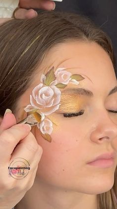 Gold Face Paint, Face Painting Flowers, Adult Face Painting, Painting Business, Christmas Face Painting, Paint Makeup, Girl Face Painting, Face Paint Makeup, Kids Face Paint