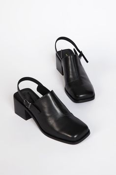 MARTY 2 MULE black - Intentionally Blank Estilo Rachel Green, Funky Shoes, Shoe Inspo, Mode Inspo, Pretty Shoes, Dream Shoes, Work Shoes, Love A, Cute Shoes